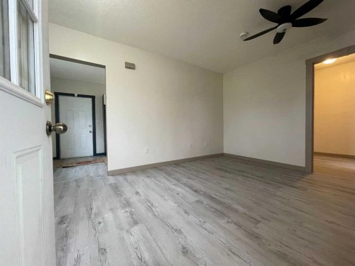 5009 54A Street, Lloydminster, AB - Indoor Photo Showing Other Room