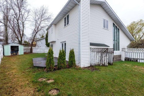 2706 57B Avenue, Lloydminster, AB - Outdoor