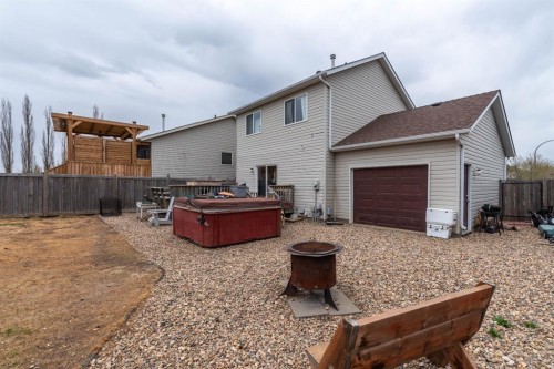 2305 51 Avenue, Lloydminster, AB - Outdoor With Exterior