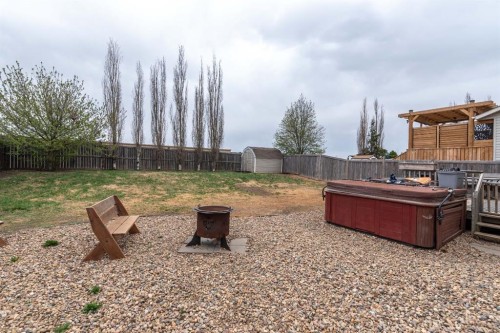 2305 51 Avenue, Lloydminster, AB - Outdoor