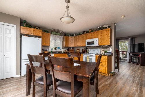 2305 51 Avenue, Lloydminster, AB - Indoor Photo Showing Other Room