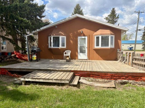 4923 52 Street, Innisfree, AB - Outdoor With Deck Patio Veranda