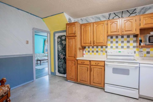 4716 52 Avenue, Vermilion, AB - Indoor Photo Showing Kitchen
