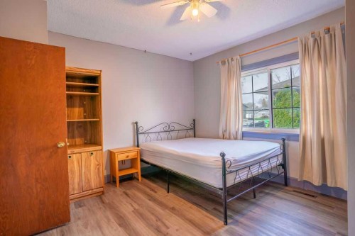 4716 52 Avenue, Vermilion, AB - Indoor Photo Showing Bedroom