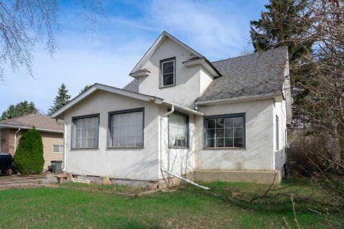 4716 52 Avenue  Vermilion, AB T9X 1S5