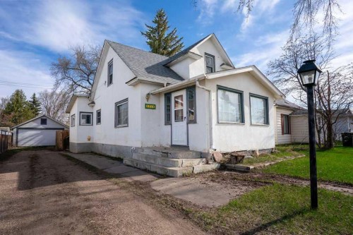 4716 52 Avenue, Vermilion, AB - Outdoor With Facade