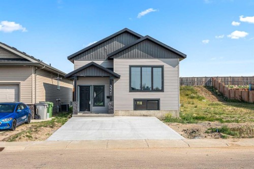 3321 41 Avenue, Lloydminster, SK - Outdoor