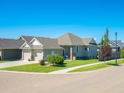 1-1408 52B Avenue  Lloydminster, AB T9V 3L4