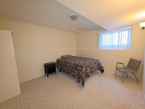 3404 61 Avenue, Lloydminster, AB - Indoor Photo Showing Bedroom