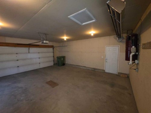 3404 61 Avenue, Lloydminster, AB - Indoor Photo Showing Garage