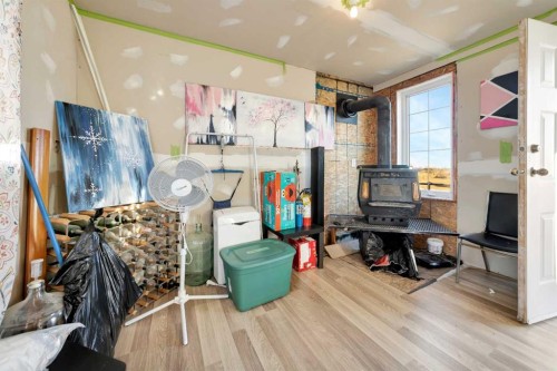 Pt Ne 03-48-27-W3, Rural, SK - Indoor Photo Showing Other Room
