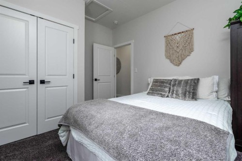 7302 37 Street Close, Lloydminster, AB - Indoor Photo Showing Bedroom