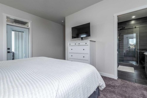 7302 37 Street Close, Lloydminster, AB - Indoor Photo Showing Bedroom
