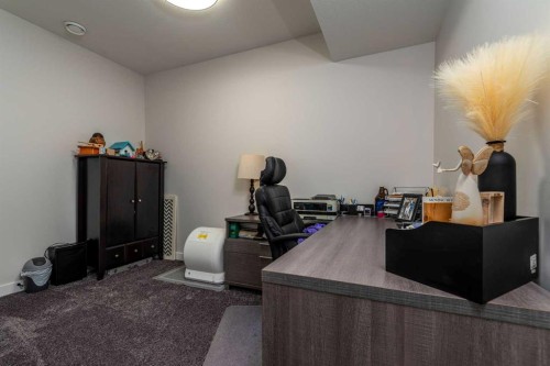 7302 37 Street Close, Lloydminster, AB - Indoor