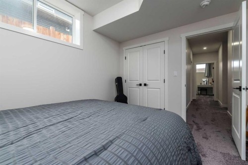 7302 37 Street Close, Lloydminster, AB - Indoor Photo Showing Bedroom