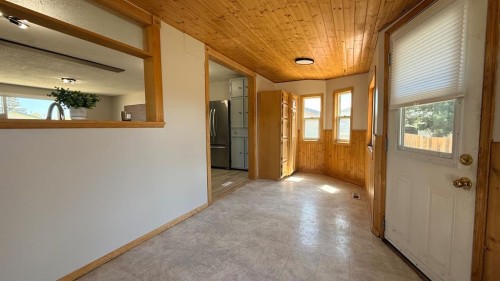 5205 32 Street, Lloydminster, AB - Indoor Photo Showing Other Room