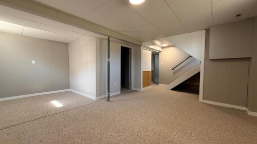 5205 32 Street, Lloydminster, AB - Indoor Photo Showing Other Room