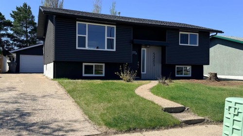 5205 32 Street, Lloydminster, AB - Outdoor