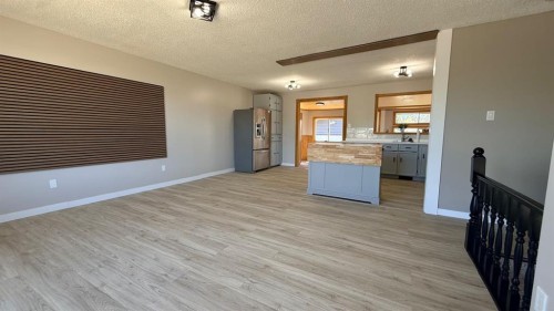 5205 32 Street, Lloydminster, AB - Indoor Photo Showing Kitchen