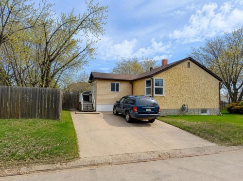 614 6 Avenue, Wainwright, AB - Outdoor