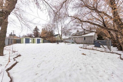 5223 50 Street, Lloydminster, AB - Outdoor