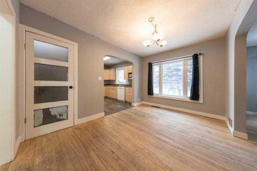 5223 50 Street, Lloydminster, AB - Indoor Photo Showing Other Room