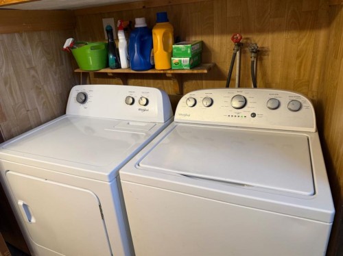 5202 56B Street, Lloydminster, AB - Indoor Photo Showing Laundry Room