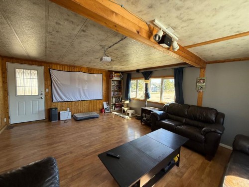 5202 56B Street, Lloydminster, AB - Indoor Photo Showing Living Room