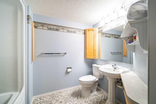 201-848 4 Avenue, Wainwright, AB 