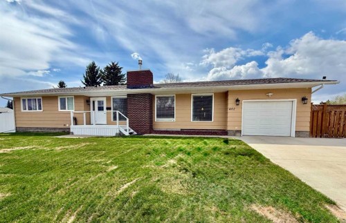 402 3 Street  Wainwright, AB T9W 1A1