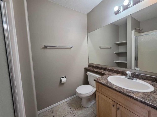 4105 67Th Avenue, Lloydminster, AB - Indoor Photo Showing Bathroom