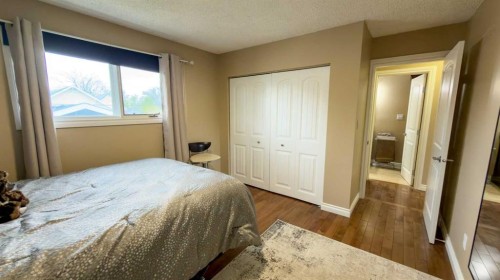 1213 4 Avenue, Wainwright, AB - Indoor Photo Showing Bedroom