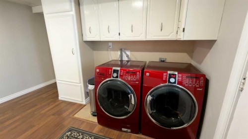1213 4 Avenue, Wainwright, AB - Indoor Photo Showing Laundry Room
