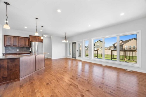 6-2715 73 Avenue, Lloydminster, AB - Indoor Photo Showing Kitchen