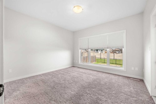 6-2715 73 Avenue, Lloydminster, AB - Indoor Photo Showing Other Room