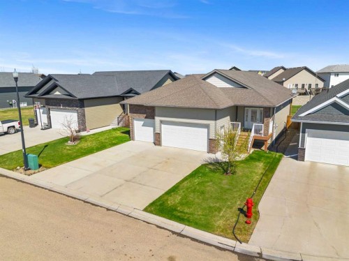 6-2715 73 Avenue, Lloydminster, AB - Outdoor With Facade