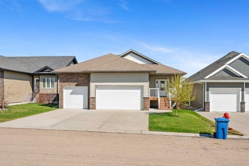 6-2715 73 Avenue, Lloydminster, AB - Outdoor With Facade