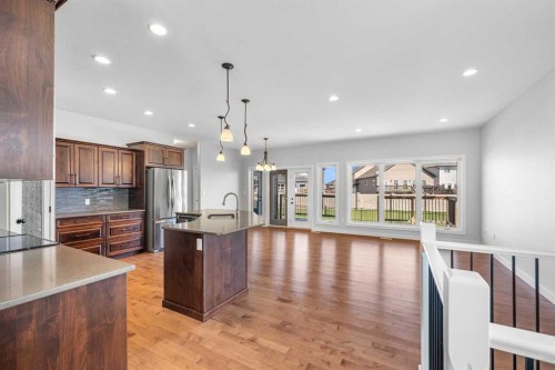 6-2715 73 Avenue, Lloydminster, AB - Indoor Photo Showing Kitchen With Upgraded Kitchen