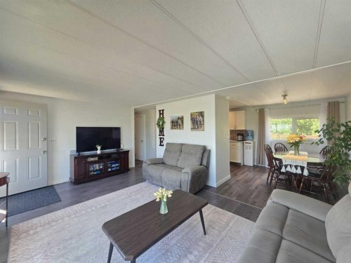 454004 Range Rd 65, Rural Wainwright No. 61, M.D. Of, AB - Indoor Photo Showing Living Room
