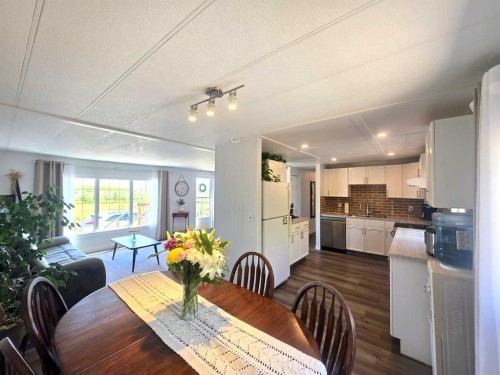 454004 Range Rd 65, Rural Wainwright No. 61, M.D. Of, AB - Indoor Photo Showing Dining Room