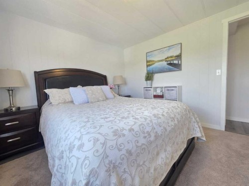 454004 Range Rd 65, Rural Wainwright No. 61, M.D. Of, AB - Indoor Photo Showing Bedroom