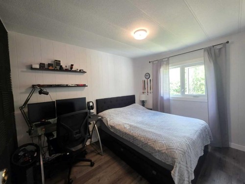 454004 Range Rd 65, Rural Wainwright No. 61, M.D. Of, AB - Indoor Photo Showing Bedroom