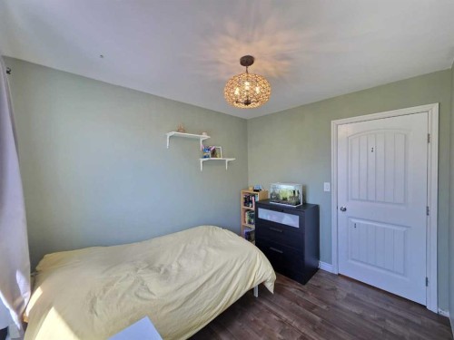 1601 3 Avenue, Wainwright, AB - Indoor Photo Showing Bedroom