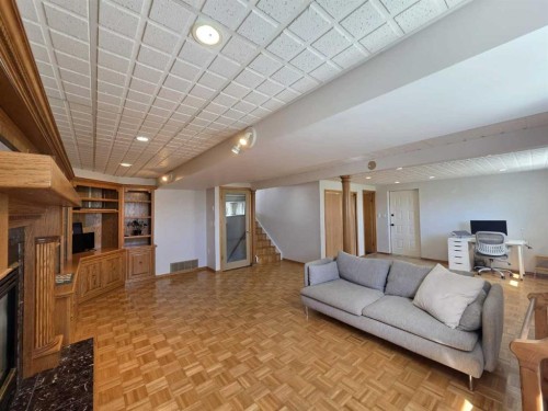 1601 3 Avenue, Wainwright, AB - Indoor