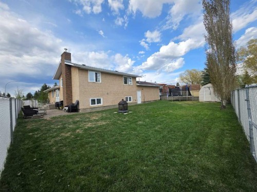 1601 3 Avenue, Wainwright, AB - Outdoor