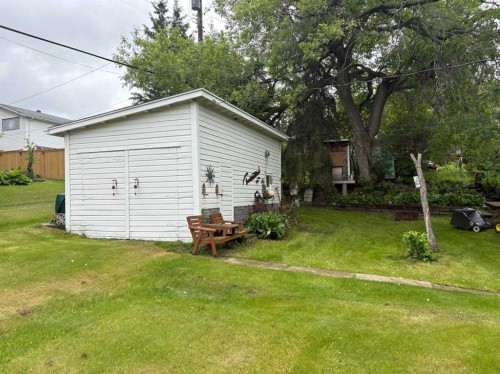 4811 52 Street, Innisfree, AB 