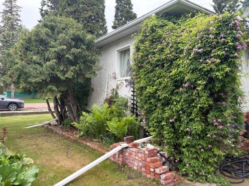 4811 52 Street, Innisfree, AB - Outdoor