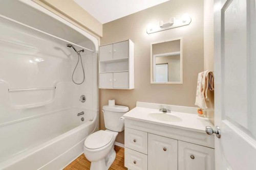 16 1St Street West, Neilburg, SK - Indoor Photo Showing Bathroom