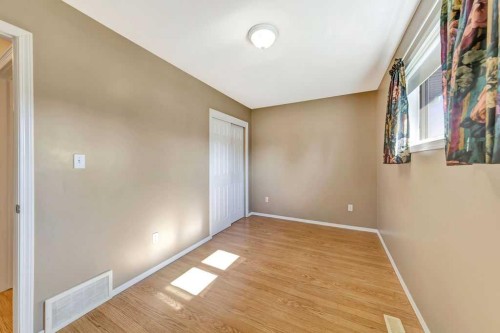 16 1St Street West, Neilburg, SK - Indoor Photo Showing Other Room