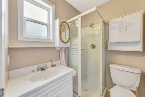 16 1St Street West, Neilburg, SK - Indoor Photo Showing Bathroom